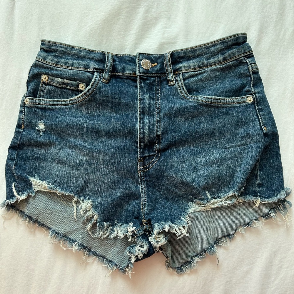 Women’s Zara denim shorts